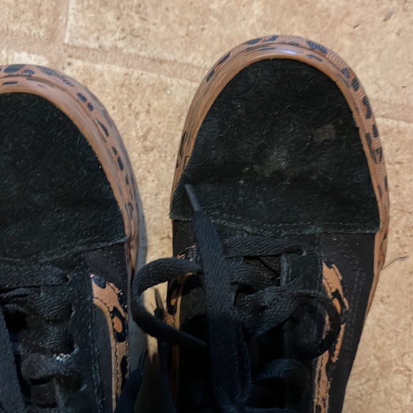 Cheetah platform vans - Picture 3 of 3